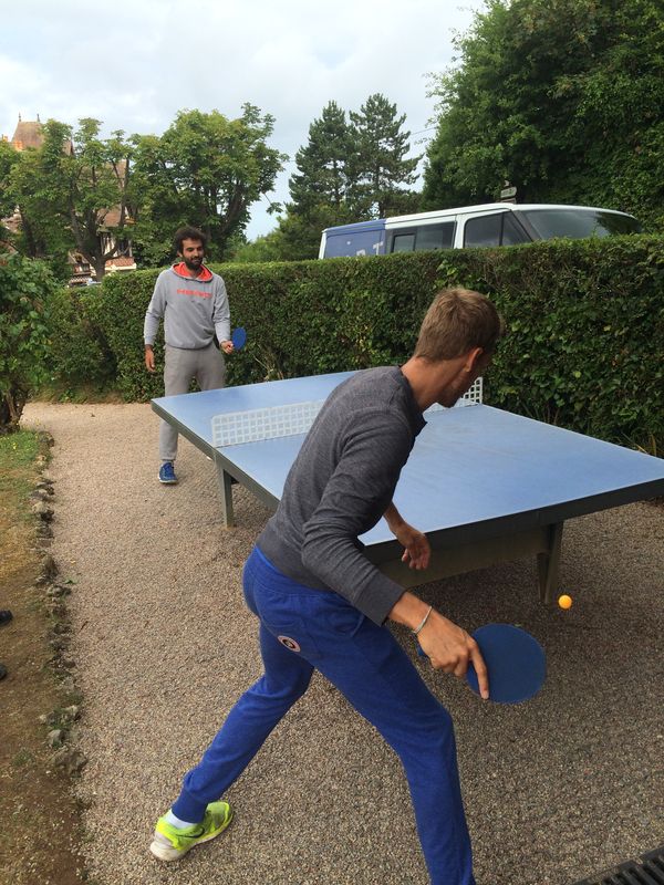 stages-tennis-activites-ping-pong